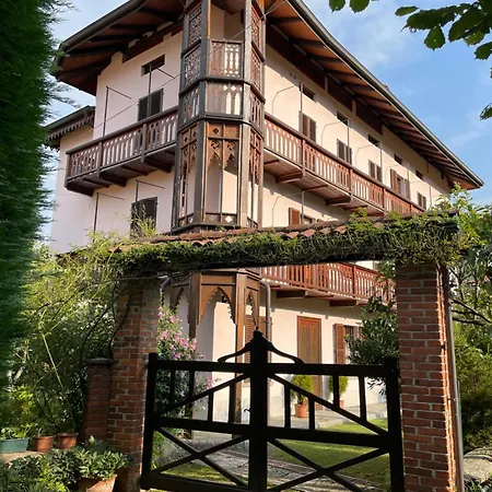 Dimora Fiorita Senior My Pensión Varallo